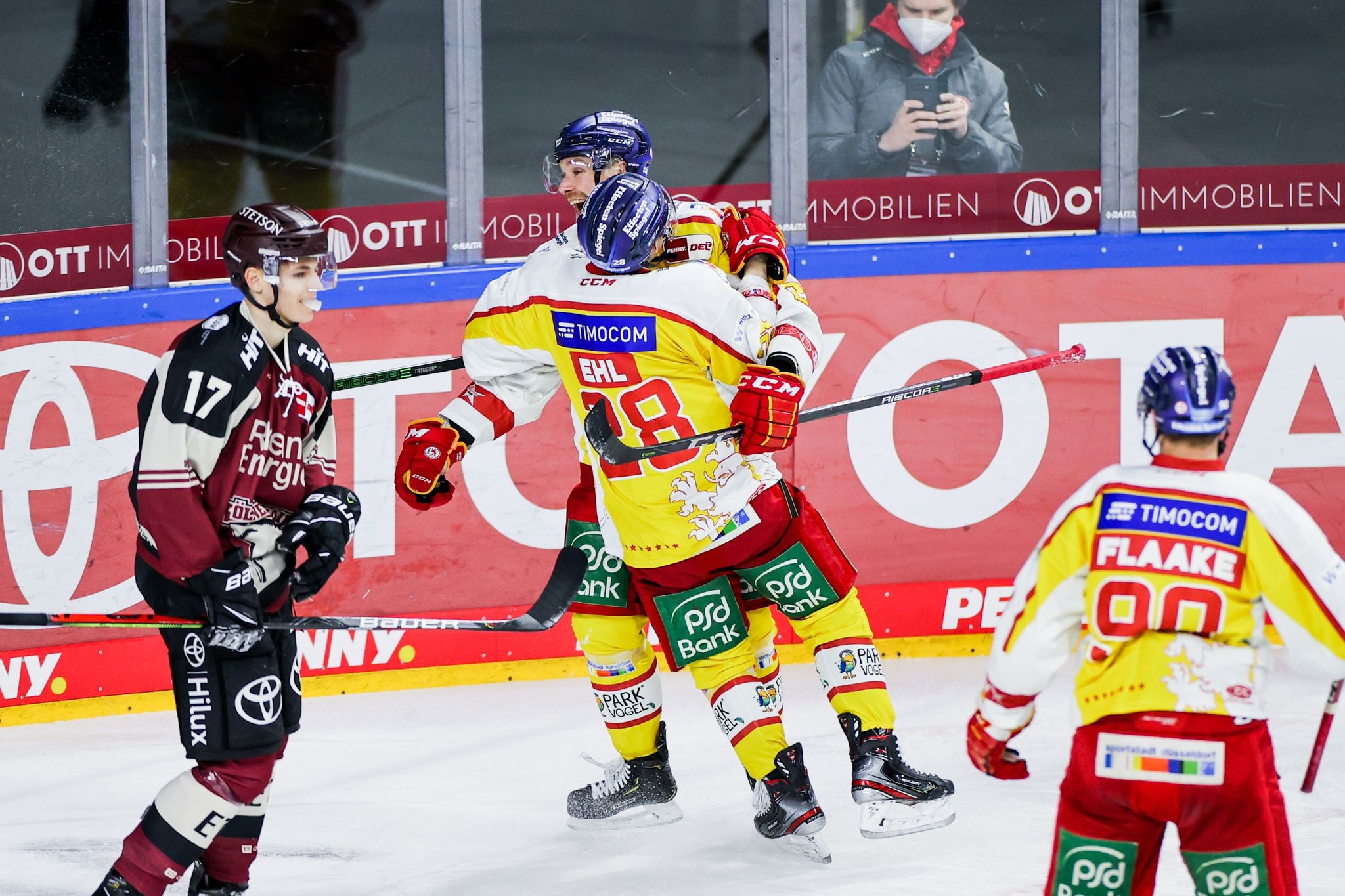 Düsseldorf deklassiert Kölner Haie – Berlin gewinnt Topspiel
