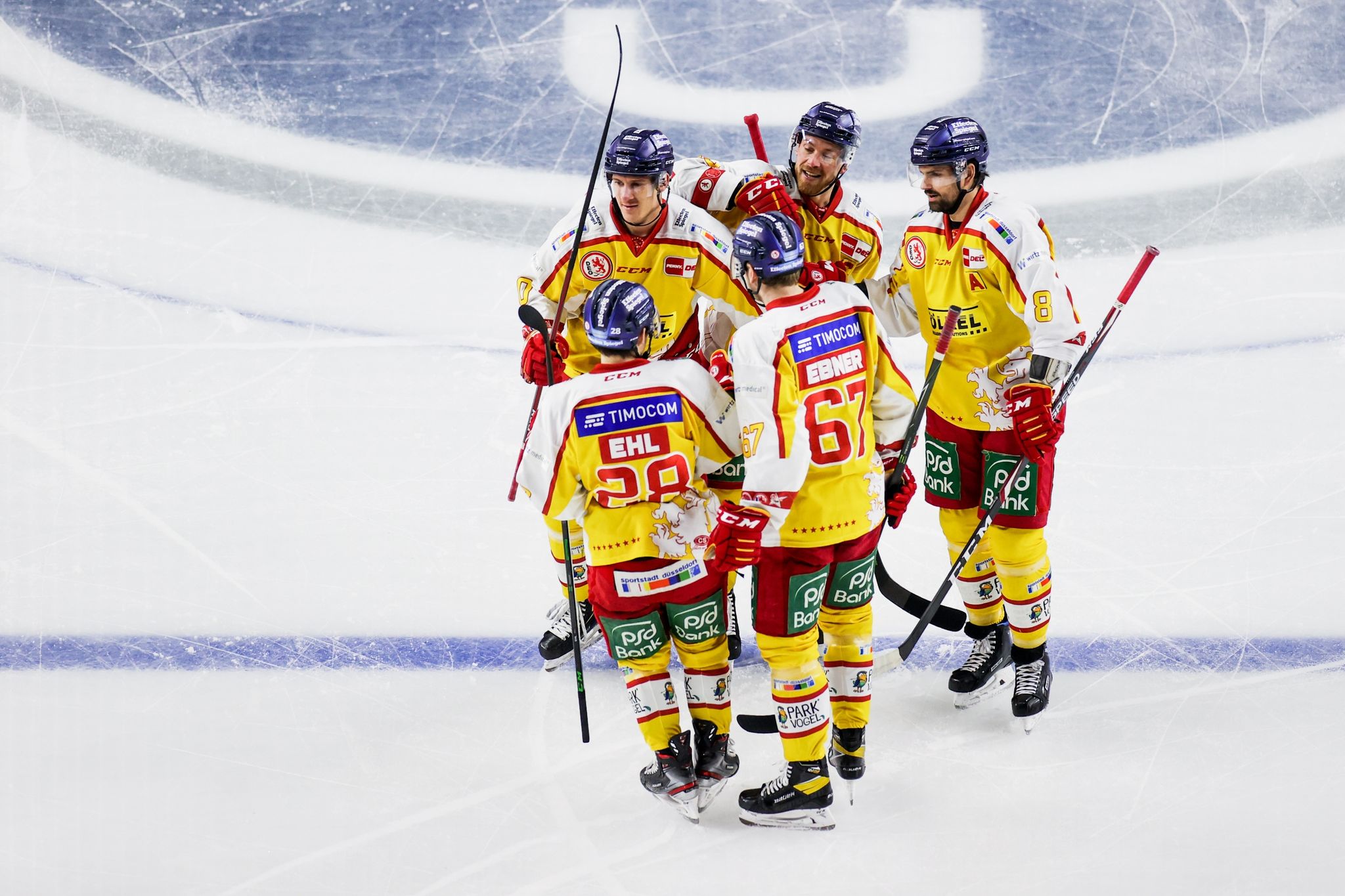 3:5 bei der DEG: Eisbären verlieren Tabellenführung