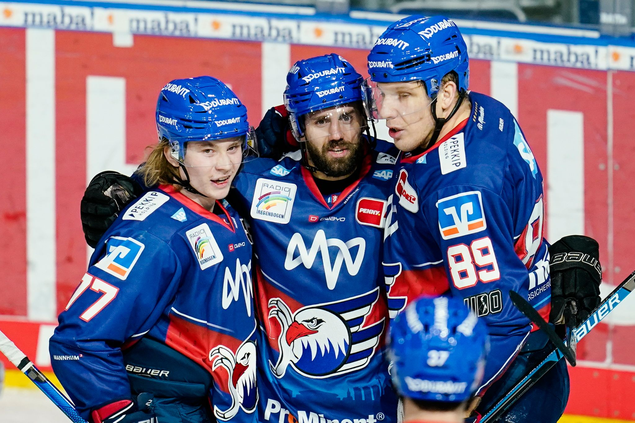 Adler Mannheim bauen DEL-Spitzenposition aus