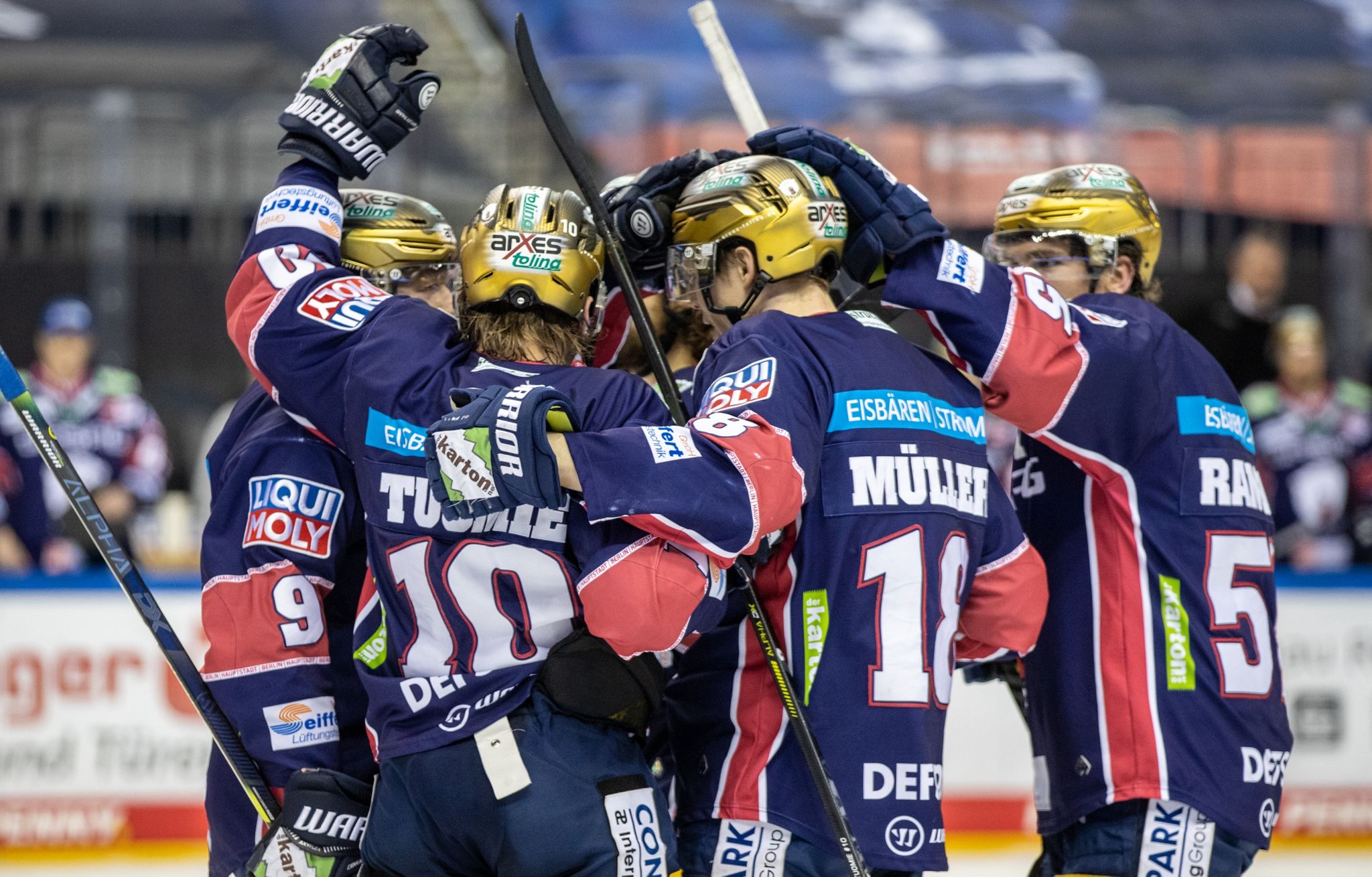 Eisbären Berlin siegen bei den Kölner Haien