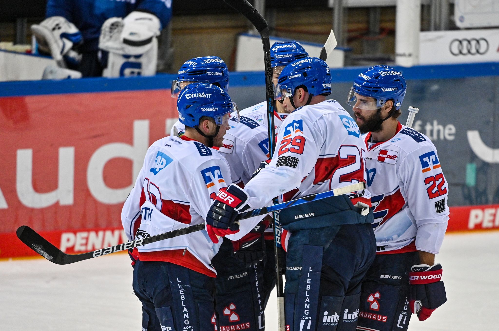 Spiel gedrecht: Adler Mannheim siegen in Ingolstadt