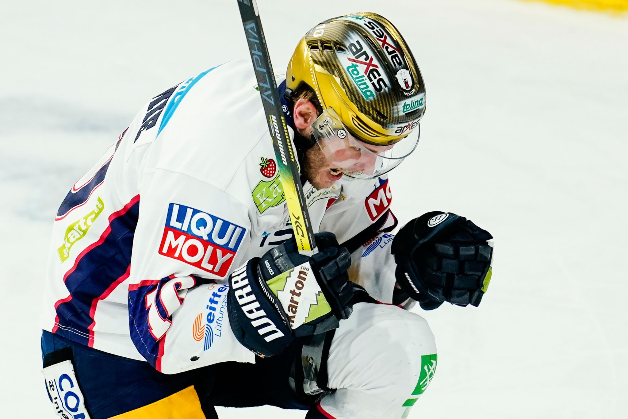 Eisbären entscheiden DEL-Topduell in Mannheim für sich