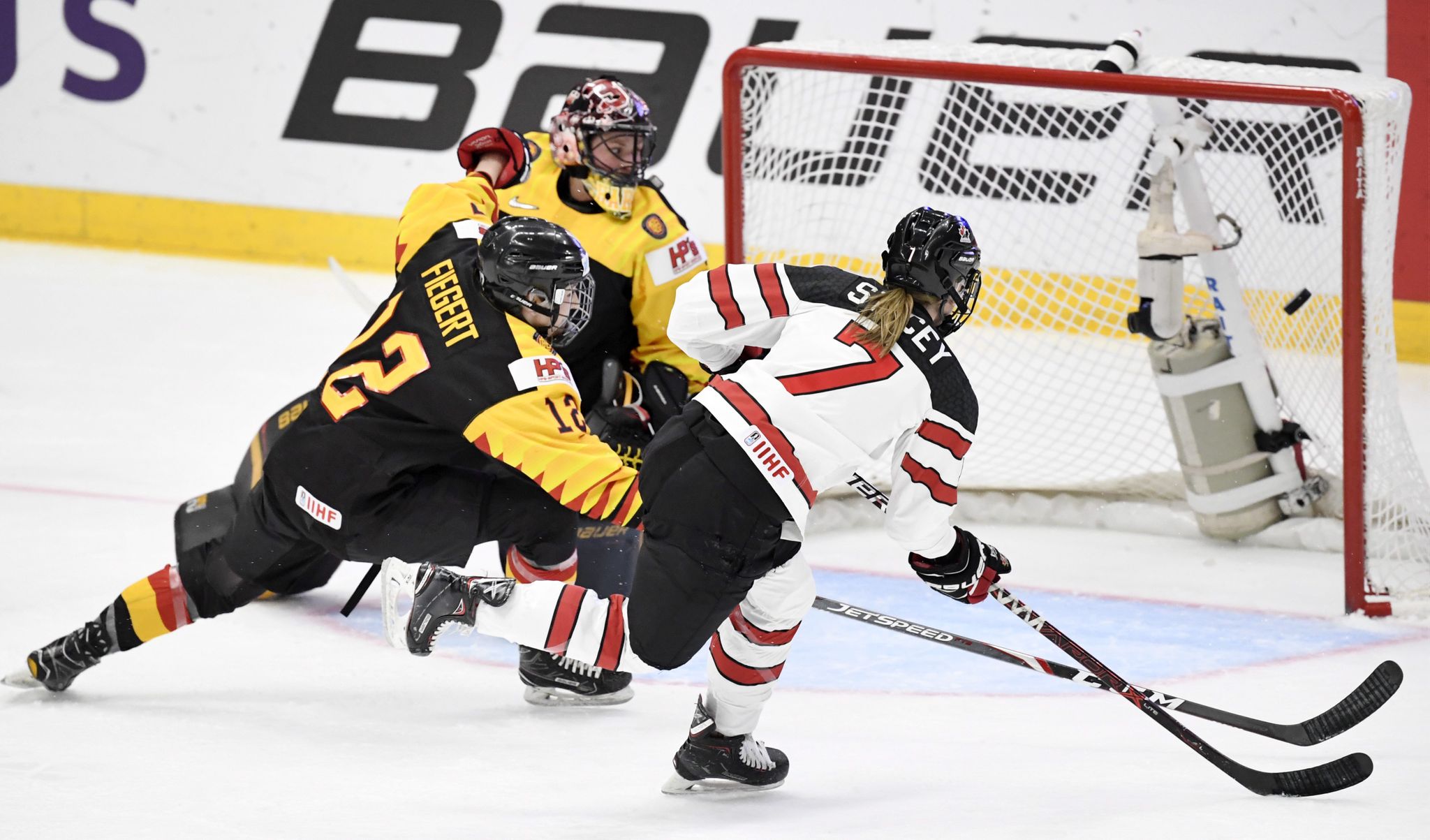 Wegen Corona-Pandemie: Eishockey-WM der Frauen abgesagt