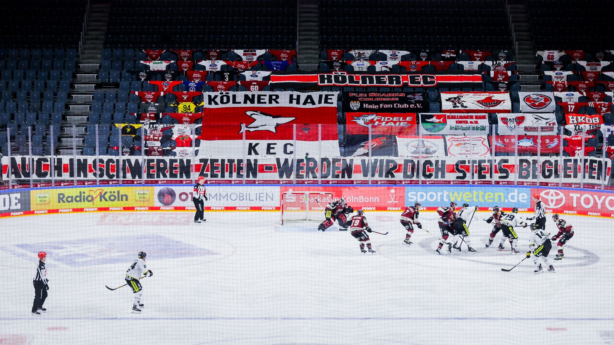 Zuschauer in der DEL: 5000 in Krefeld, 9300 in Köln