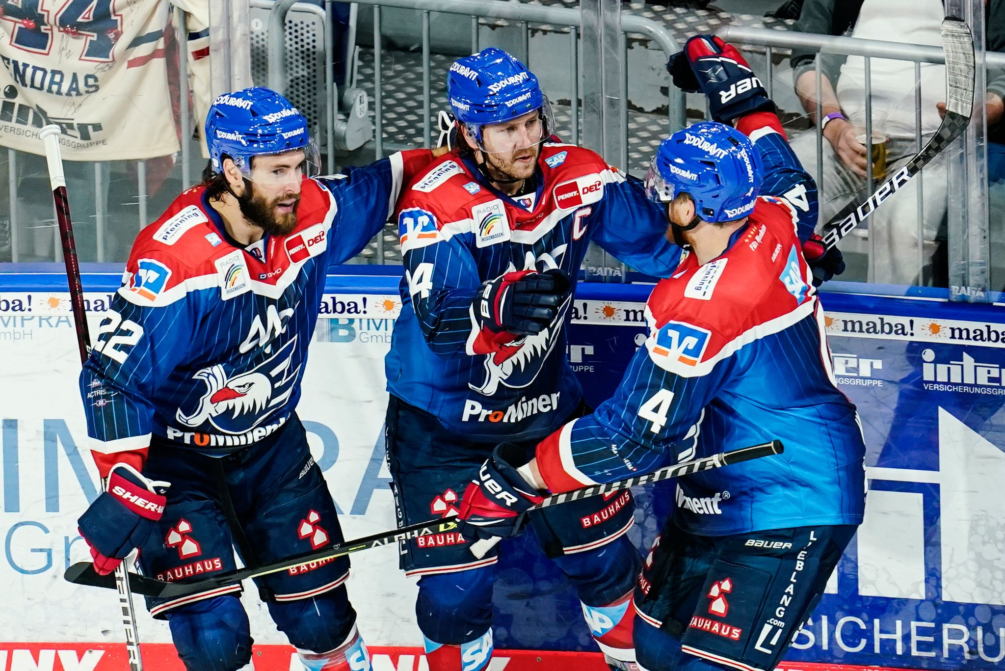 Adler Mannheim gewinnen DEL-Prestigeduell mit Kölner Haien