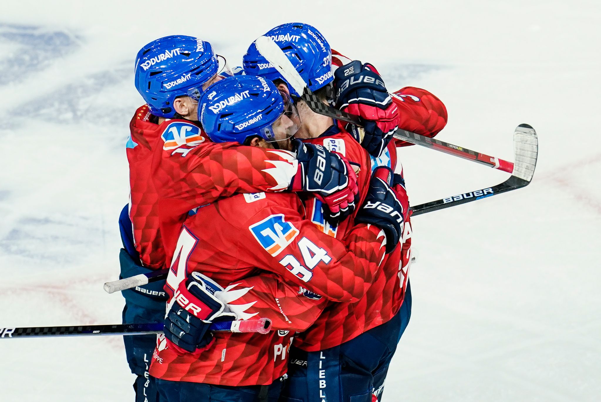 Adler bezwingen Ice Tigers im Penaltyschießen