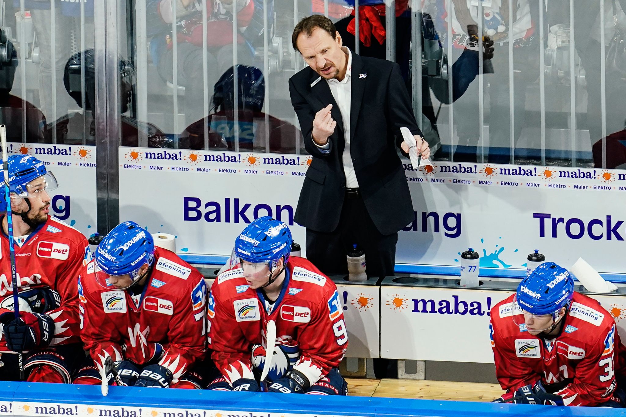 Medien: Adler suchen einen Nachfolger für Trainer Gross