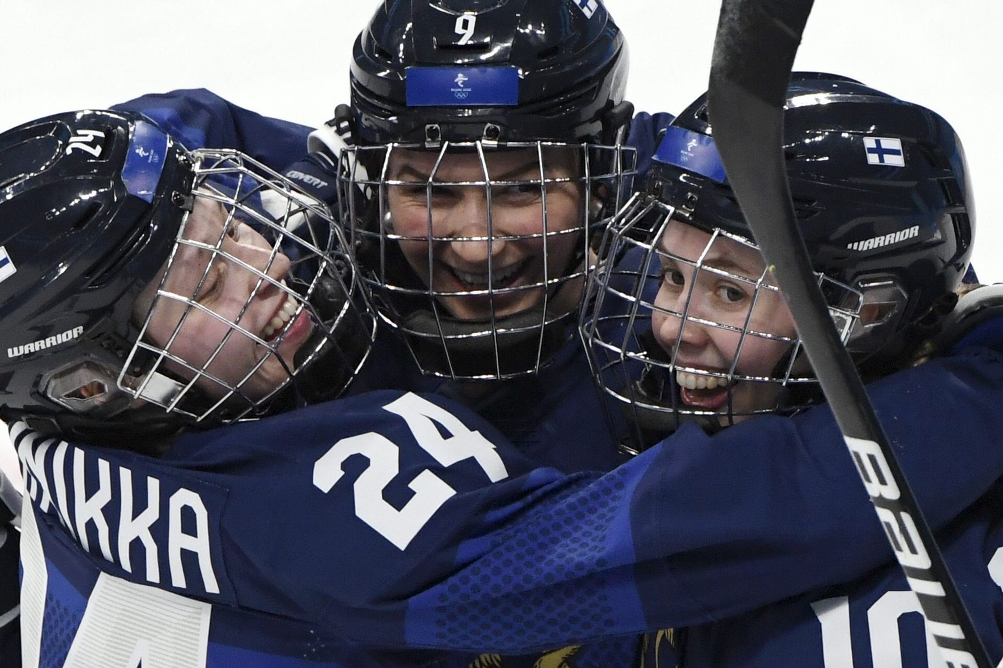 Finnlands Eishockey-Frauen Dritte nach Sieg gegen Schweiz