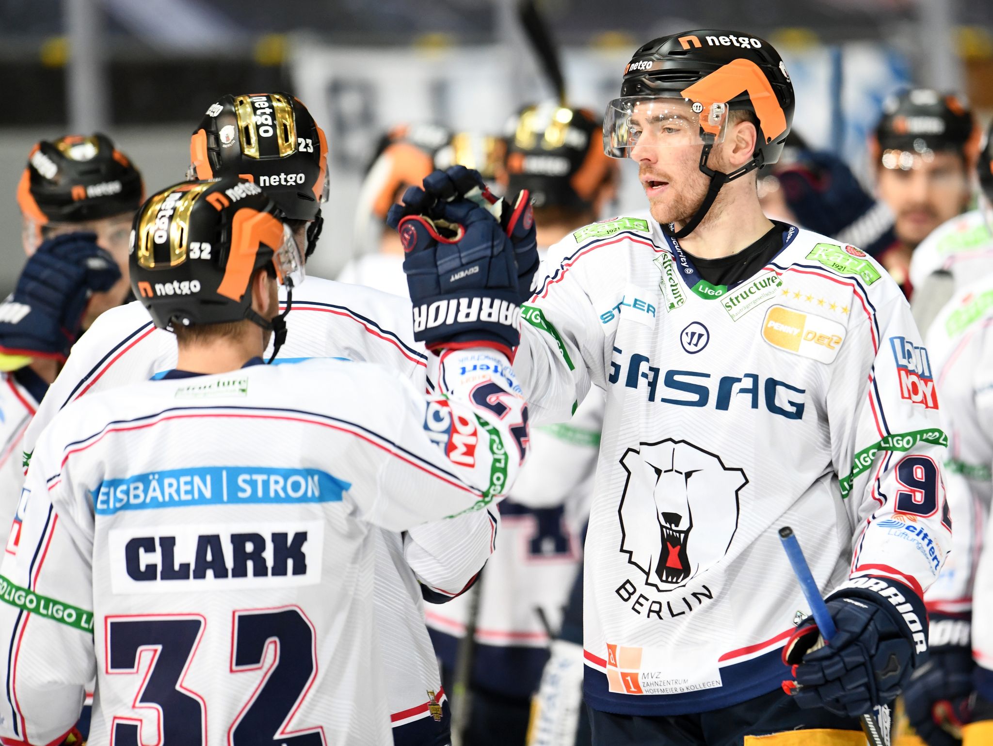 Eisbären Berlin untermauern DEL-Tabellenführung