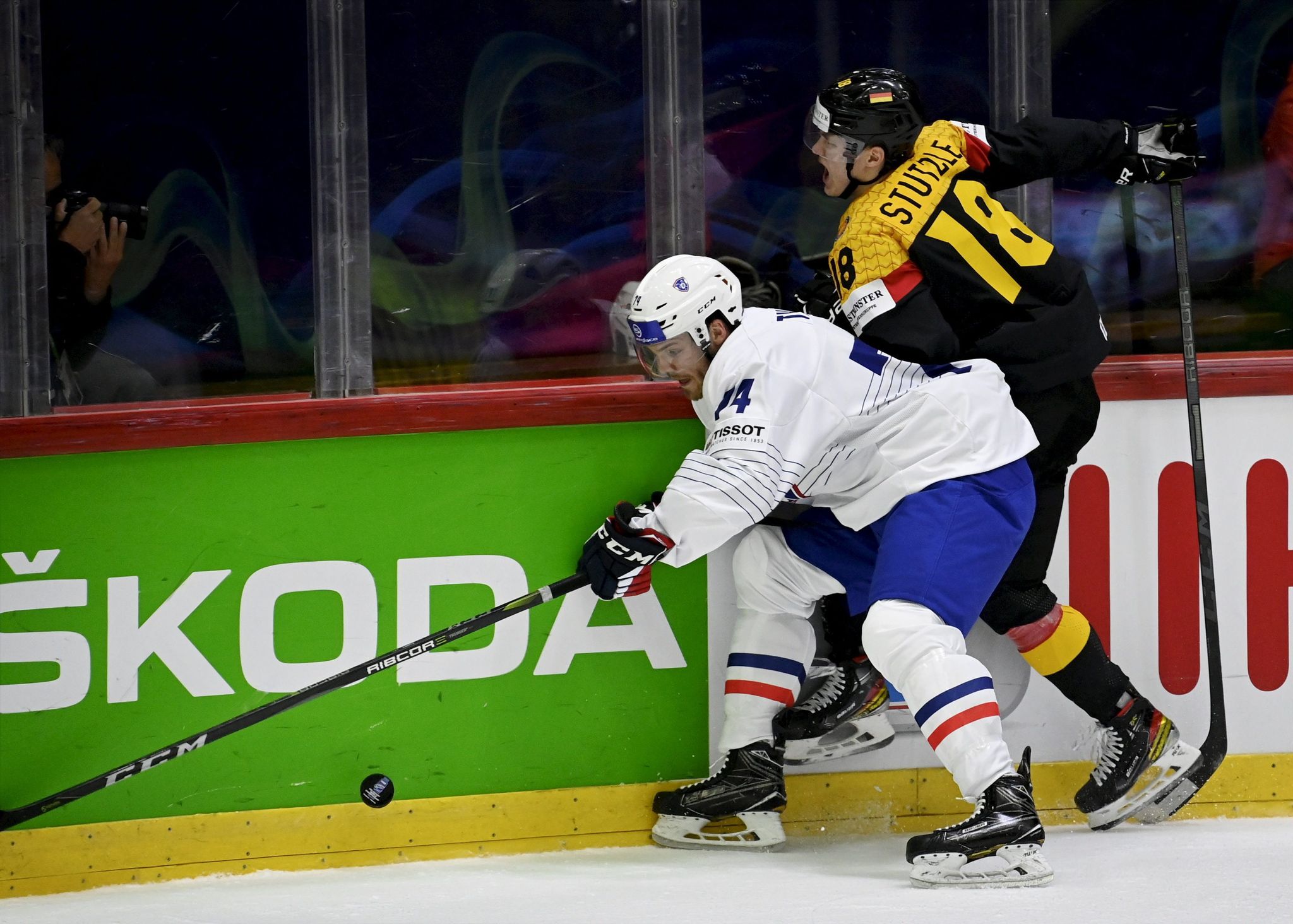 Sieg für Eishockey-Team – Wie schwer ist Stützle verletzt?