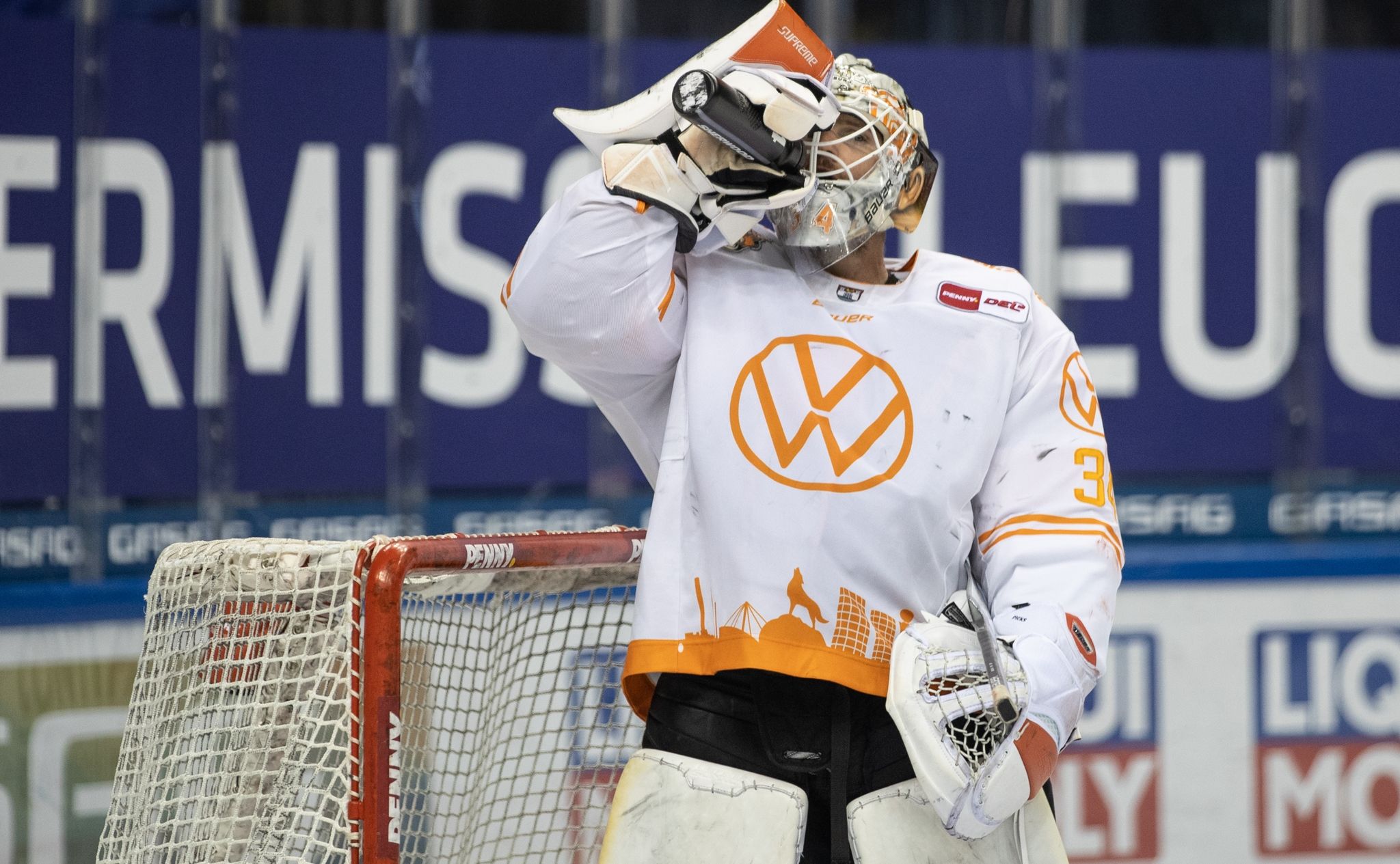 Eishockey-Torwart überrumpelt Grizzlys Wolfsburg