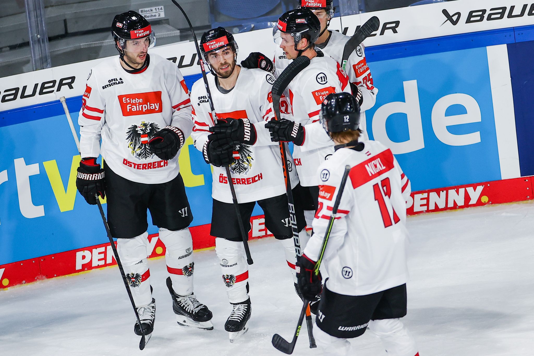 Deutschland Cup: Österreich startet mit überraschendem Sieg