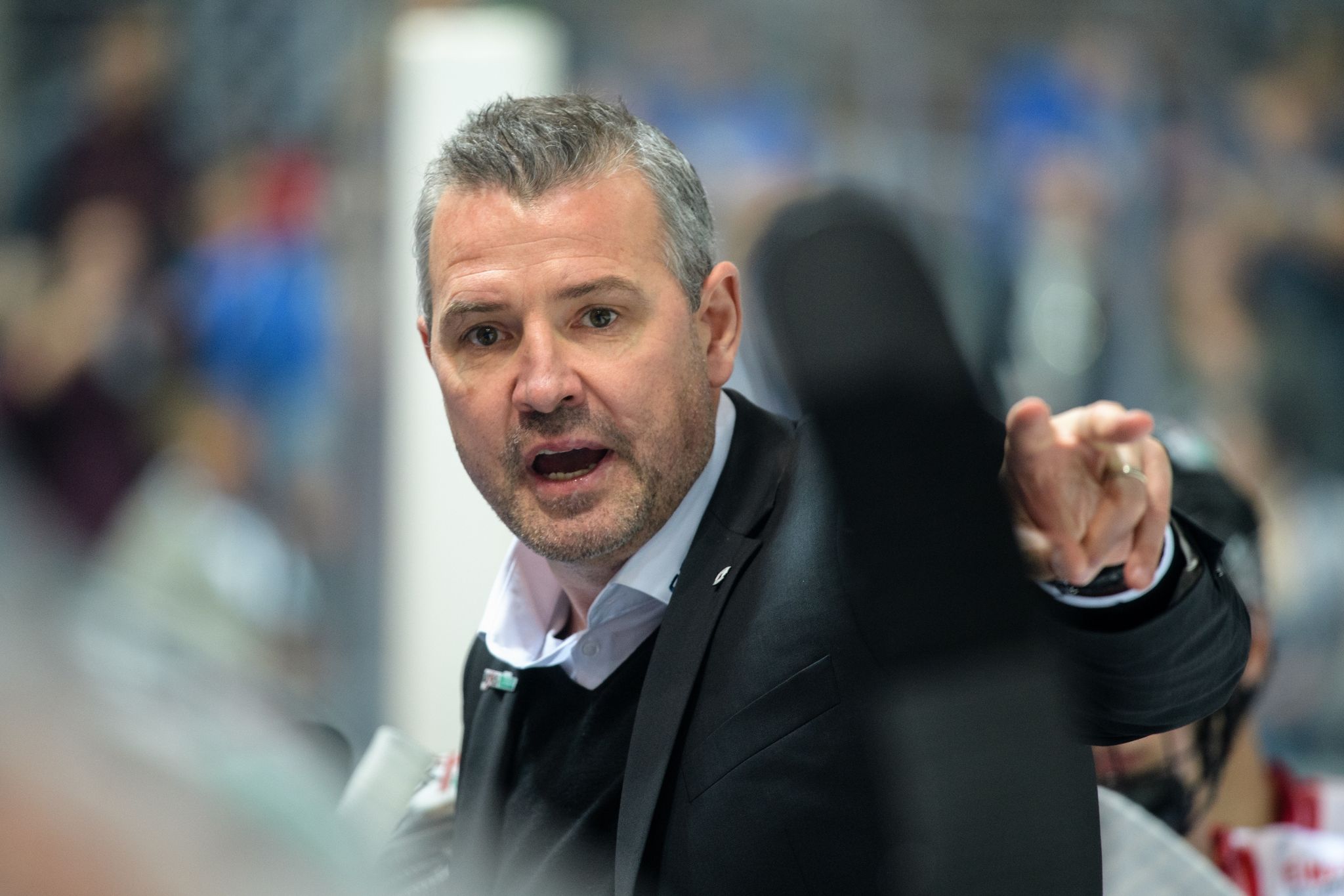 Eisbären Berlin verlängern mit Trainer Aubin