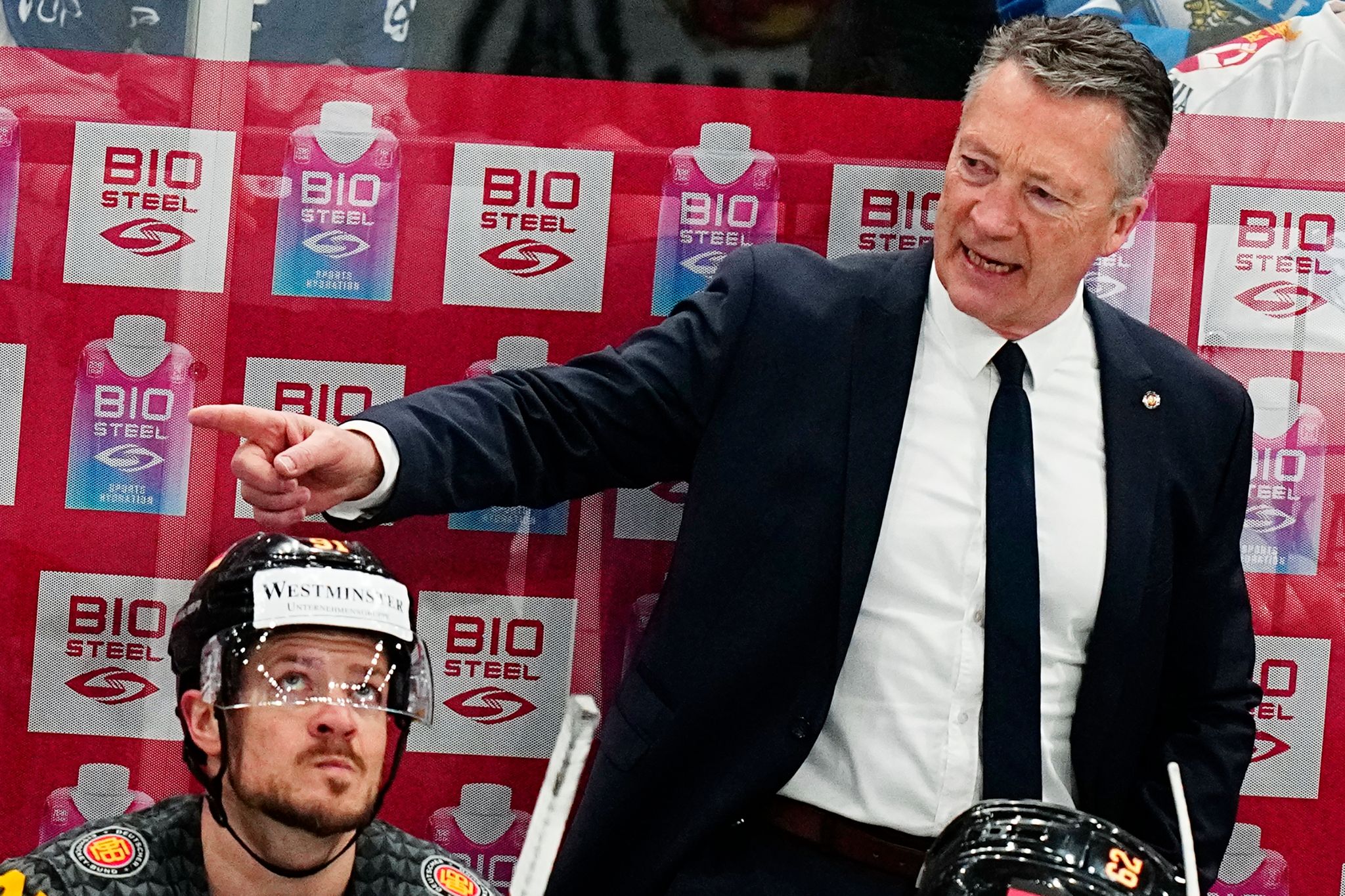 Bundestrainer Kreis experimentiert beim Deutschland Cup