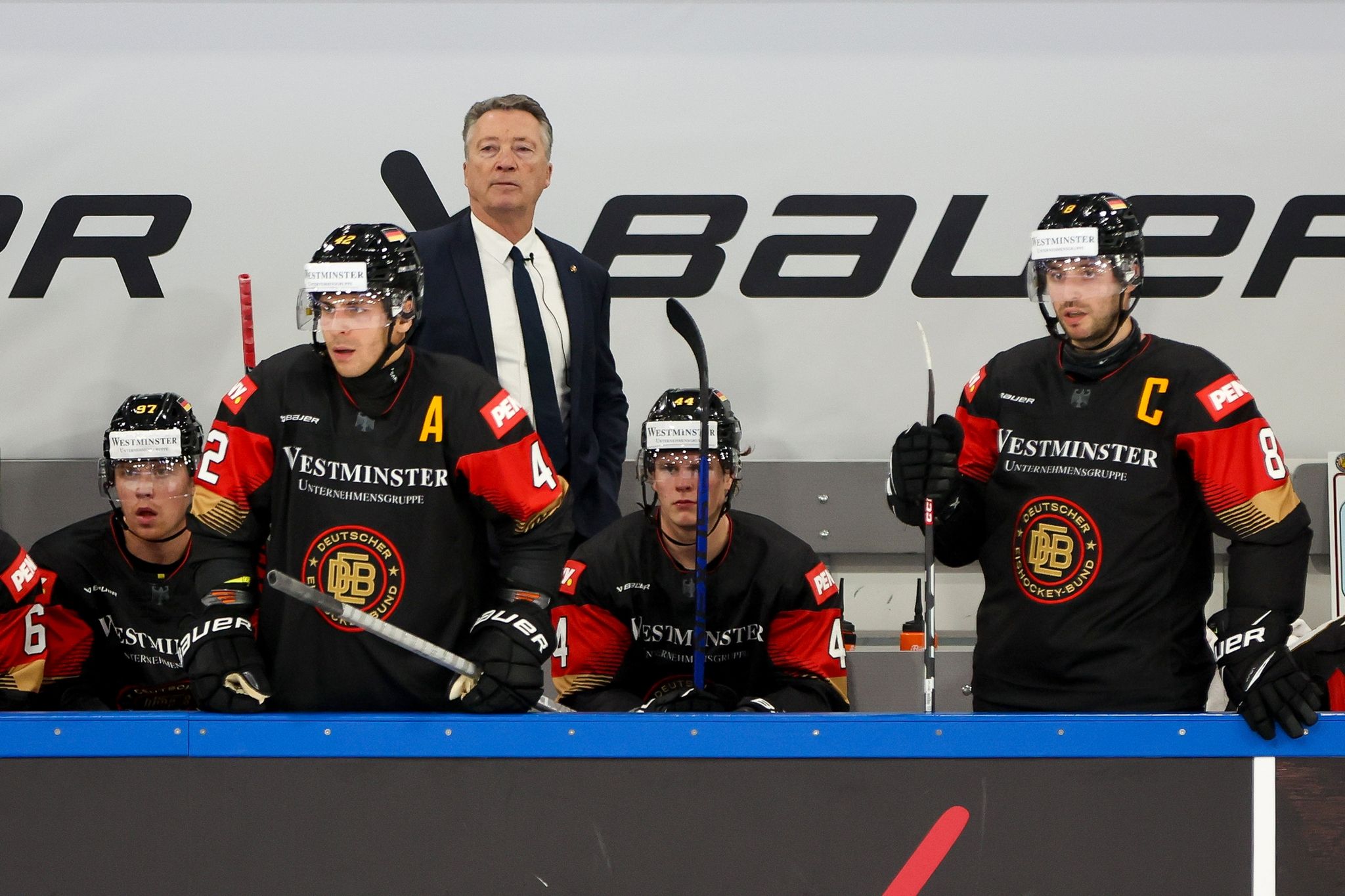 Mit Halsschutz sicherer: Unfall verändert das Eishockey