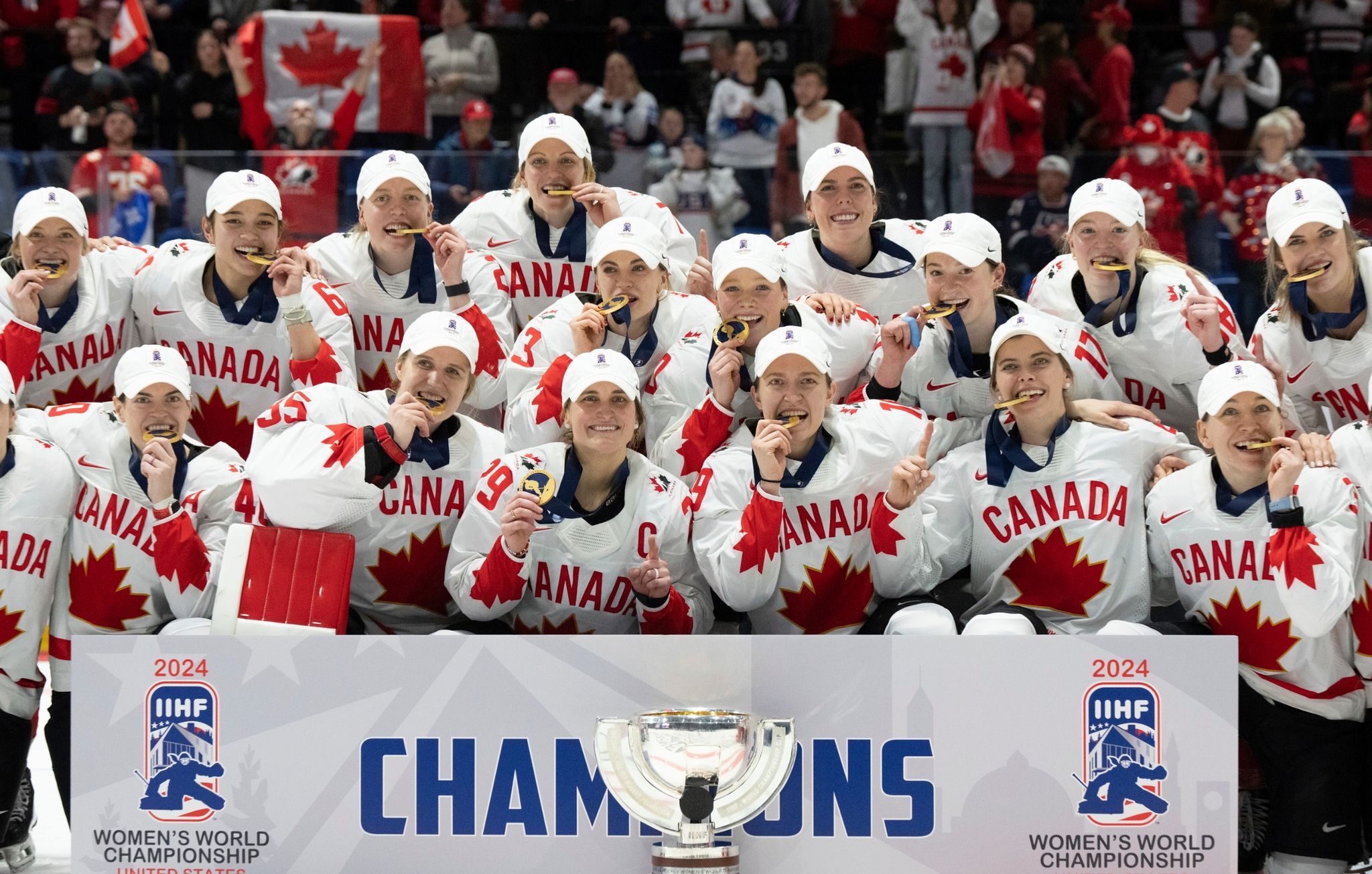 WM der Frauen: 13. Titel für Kanada