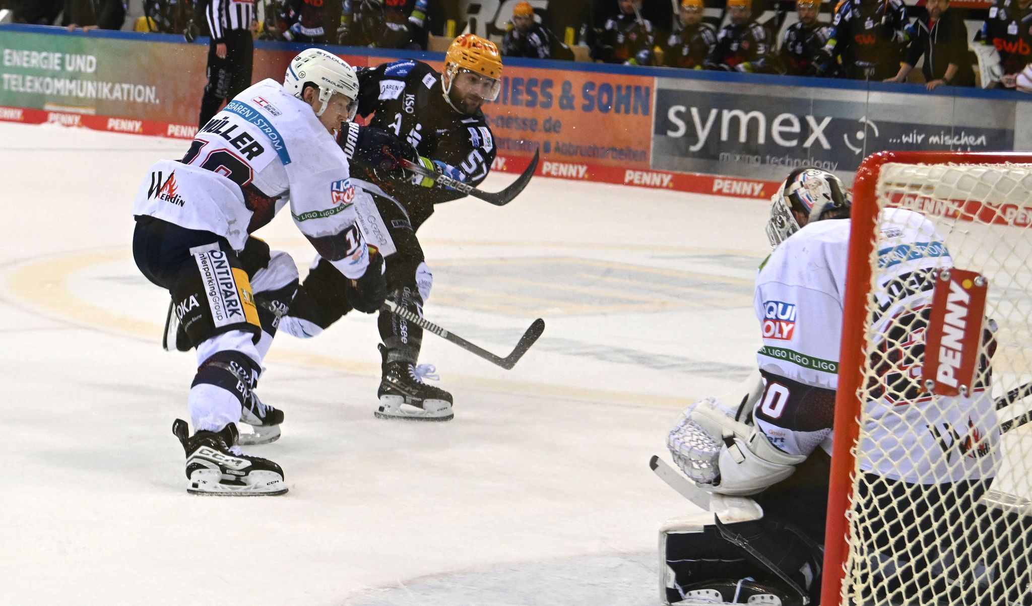 Bremerhaven gewinnt erstes DEL-Finalspiel gegen Berlin