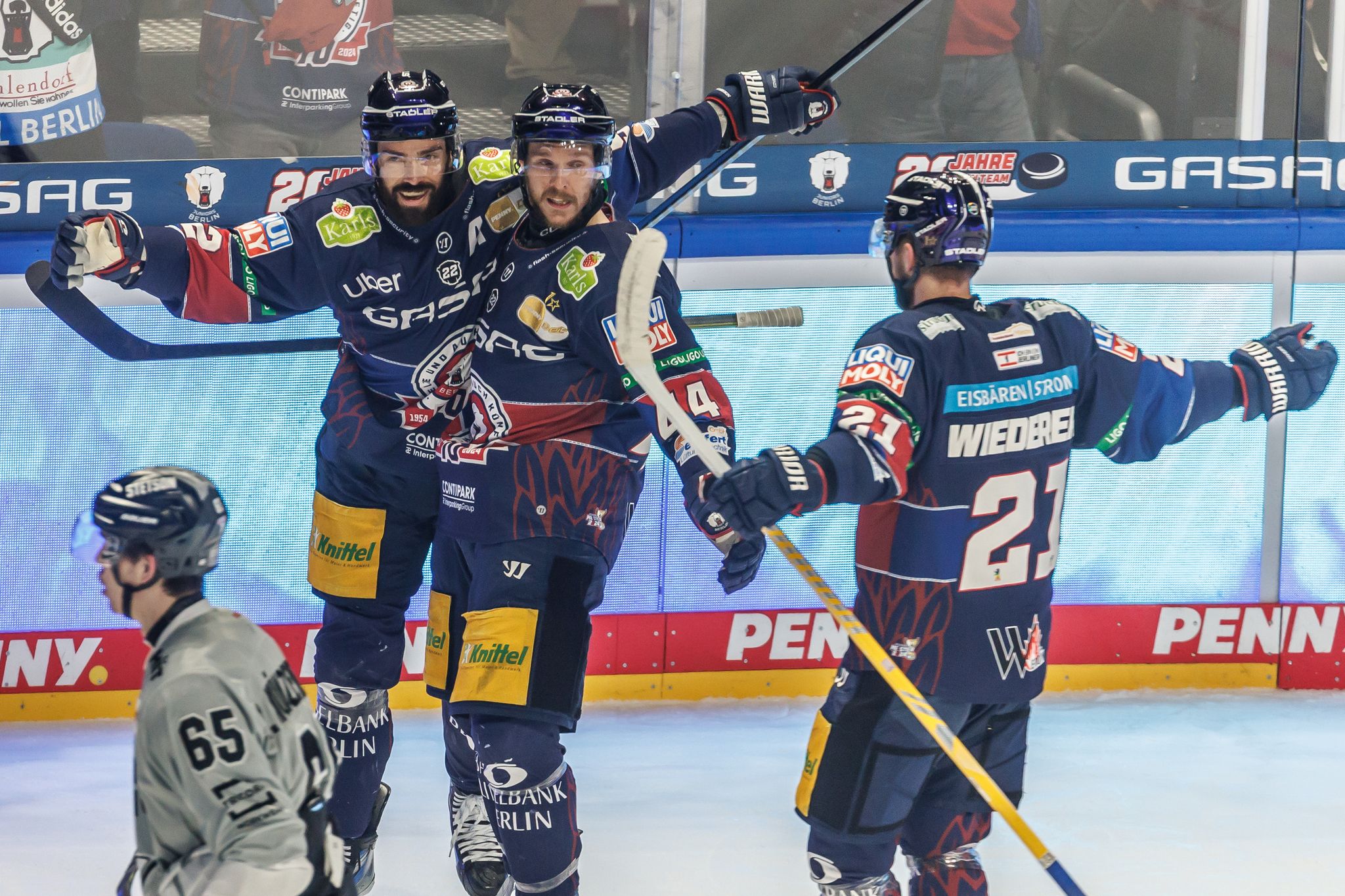 Eisbären Berlin zum elften Mal deutscher Eishockey-Meister