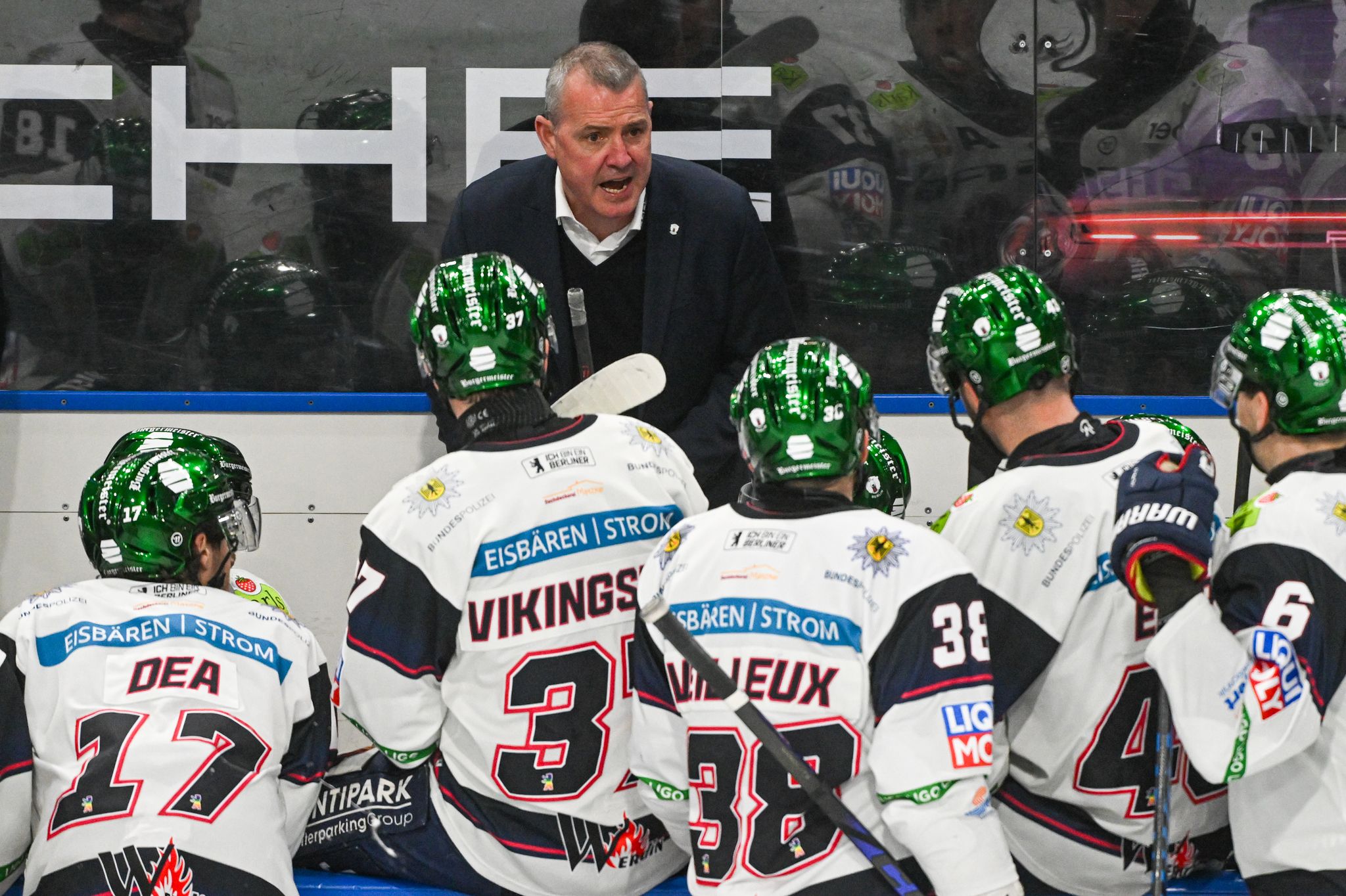 Titelverteidiger Berlin startet mit Debakel in DEL-Playoffs